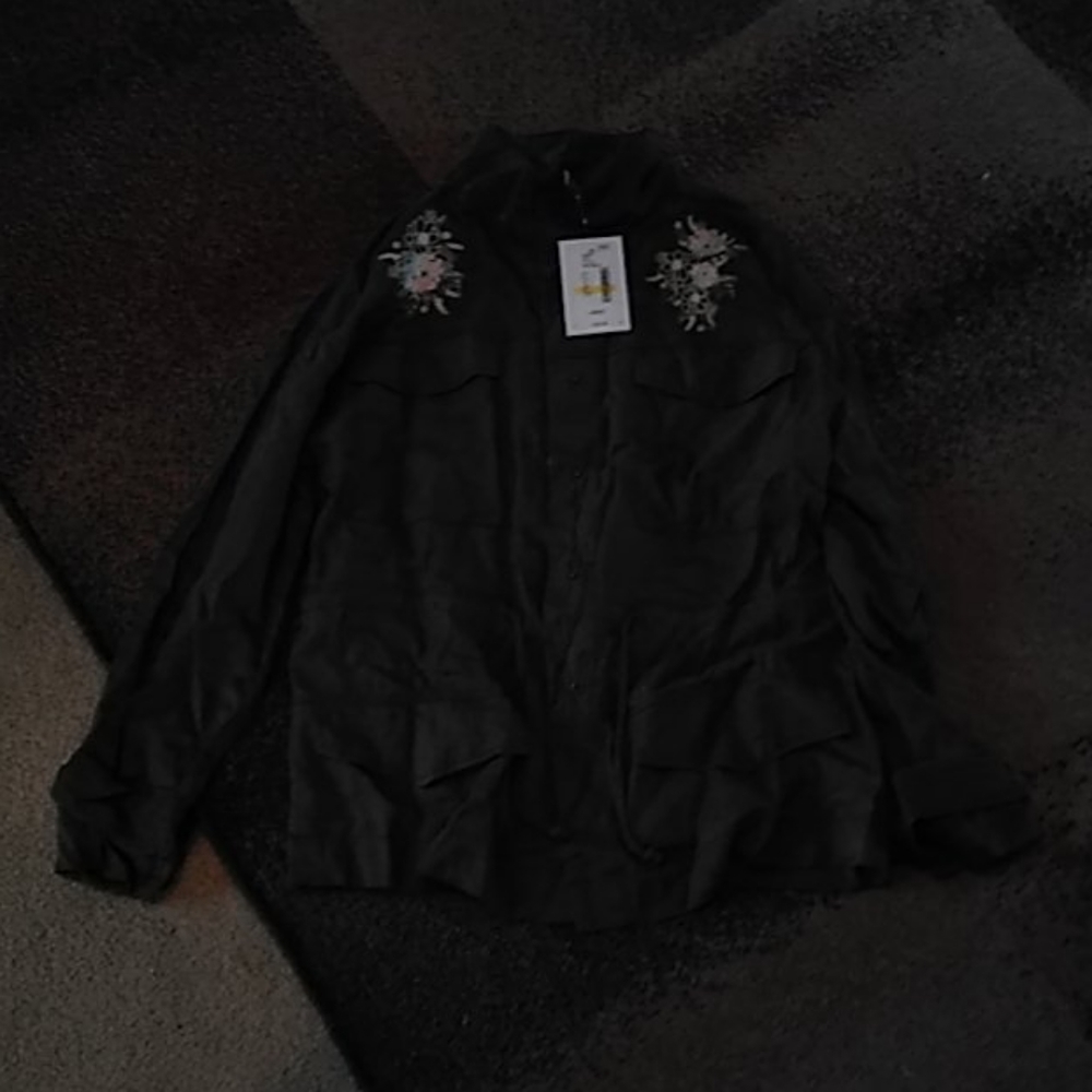 Army green button up never worn brand new